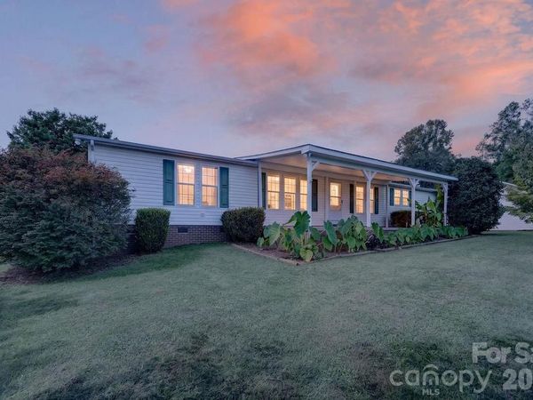 6041 Kaylas Ridge Road, Connelly Springs, NC 28612