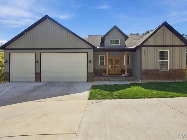 1524 Buck View, Festus, MO 63028