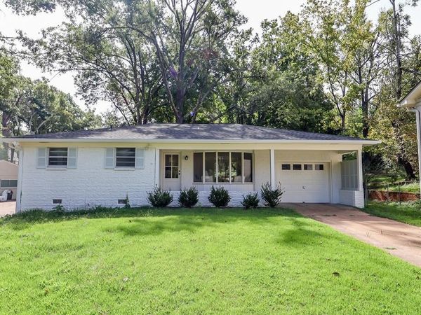 108 Clubview, Oxford, MS 38655