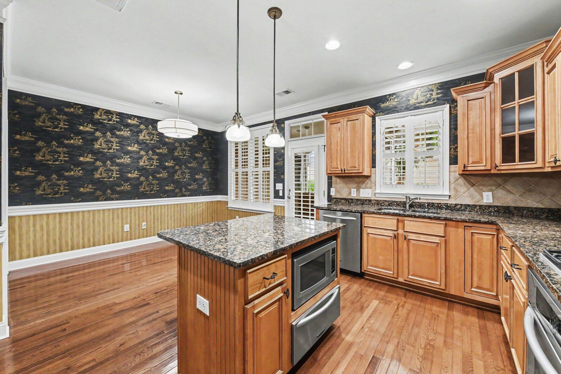 1812 Pierce Street Photo 12