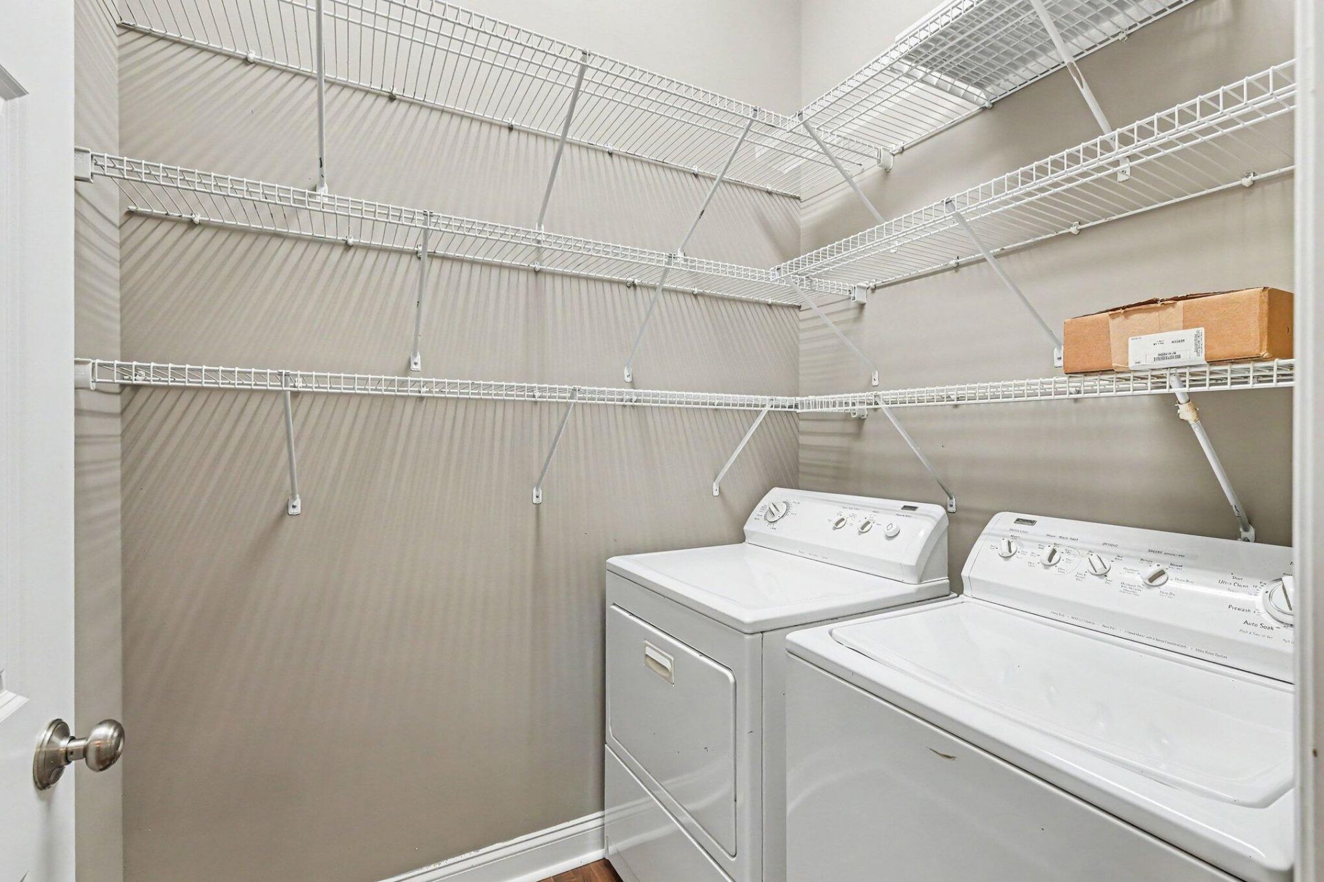 1812 Pierce Street Photo 24