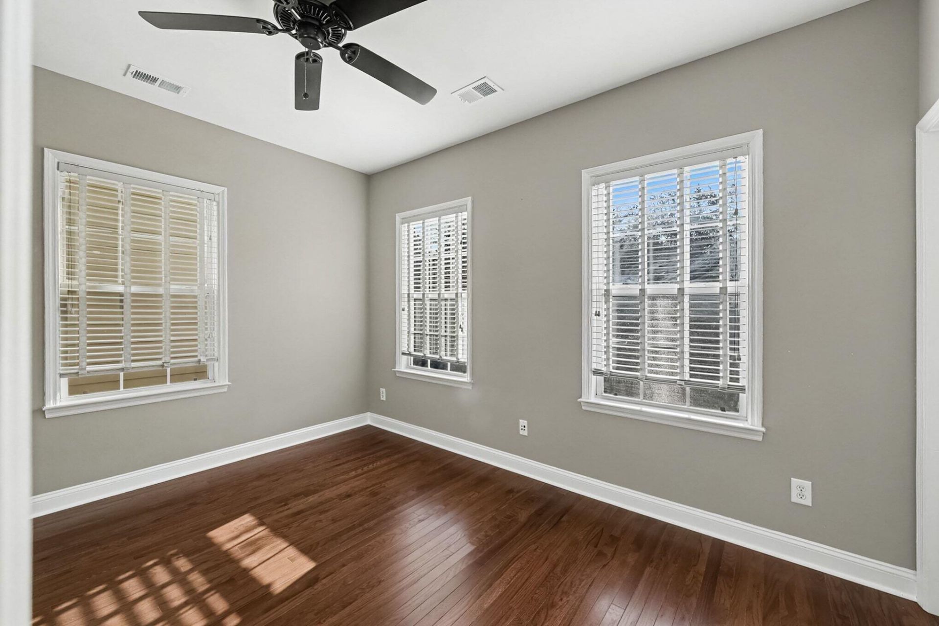 1812 Pierce Street Photo 36