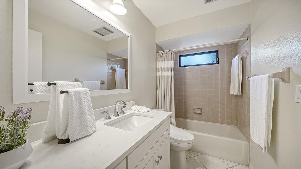 5331 Dominica Circle, Sarasota, FL 34233 Photo