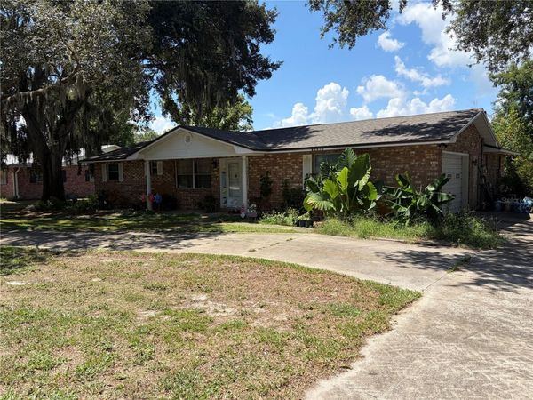 34205 RADIO ROAD , LEESBURG, FL 34788