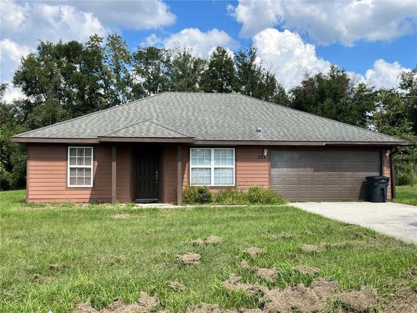 223 SE VICTORIA GLEN , LAKE CITY, FL 32025
