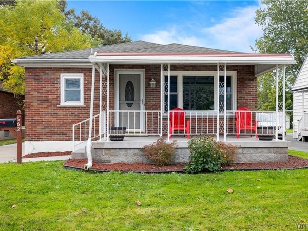 562 78th Street , Niagara Falls, NY 14304