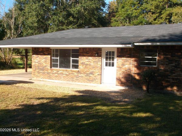 1005 Miller Lane, Summit, MS 39666