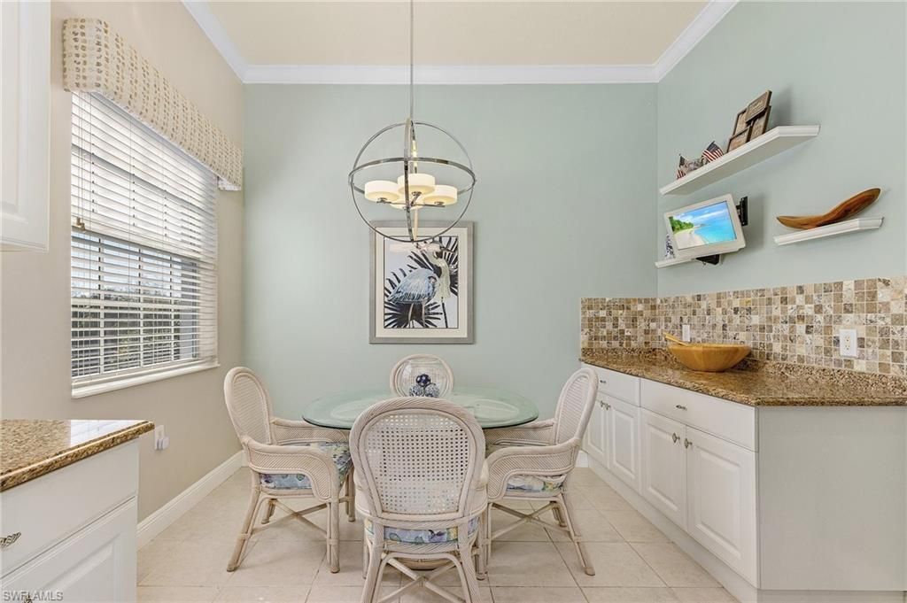 9283 Museo Cir, Unit 204, Naples, FL 34114 Photo