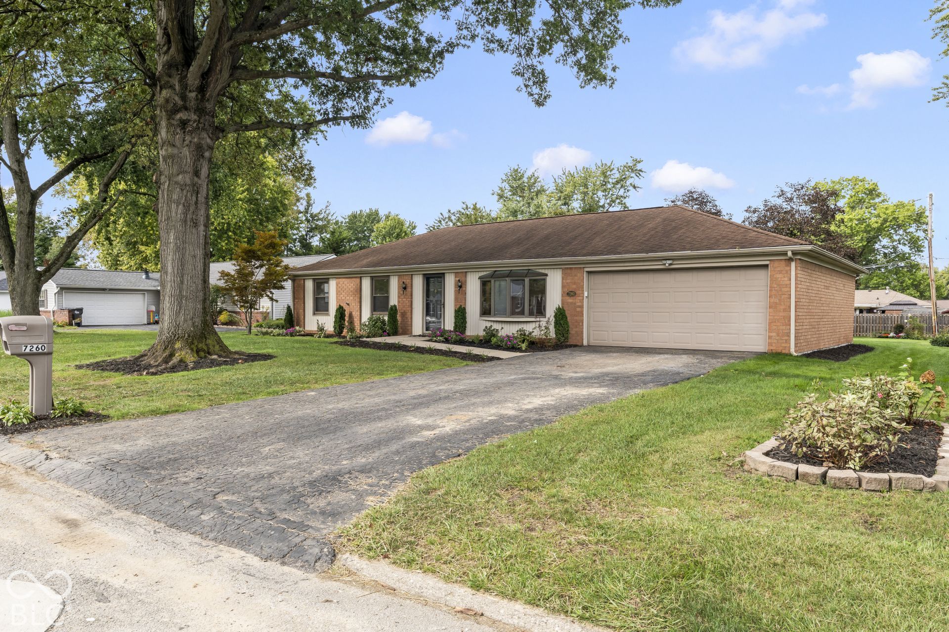 7260 Crest Lane, Indianapolis, IN 46256 Main Photo