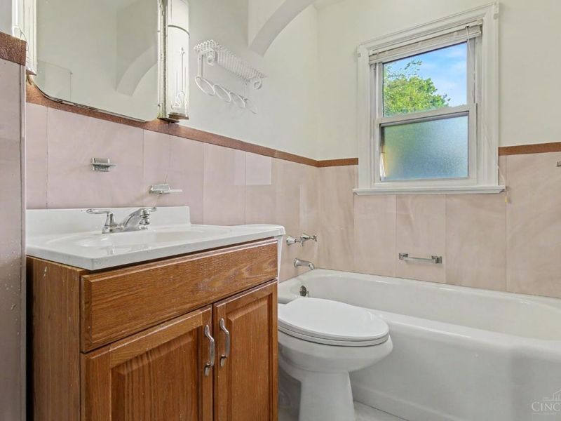 120 E Benson Street, Reading, OH 45215 Photo 19