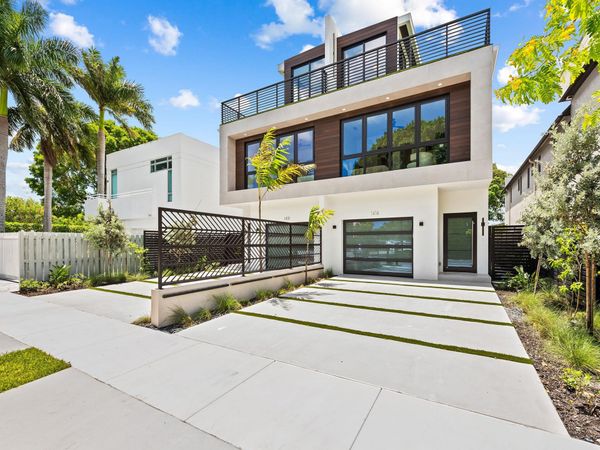 1416 NE 6th Street, Unit 1416, Fort Lauderdale, FL 33304