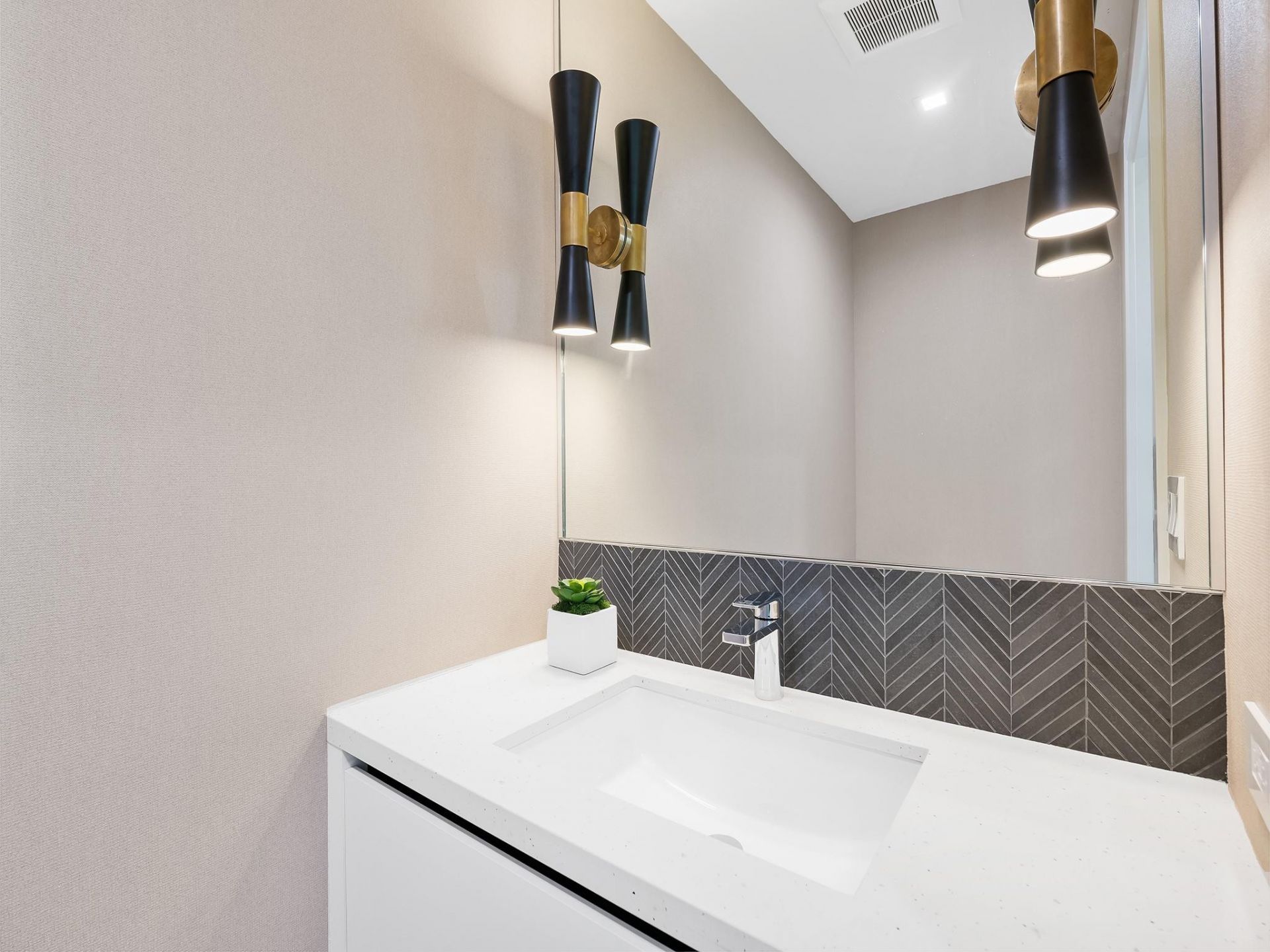 1416 NE 6th Street, Unit 1416, Fort Lauderdale, FL 33304 Photo
