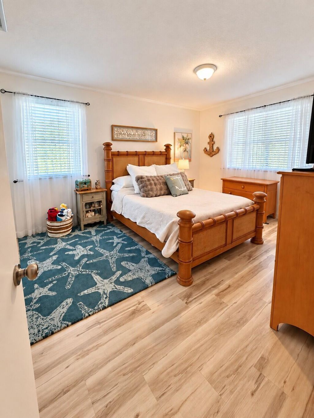 250 Lakeside Circle, Sunrise, FL 33326 Photo