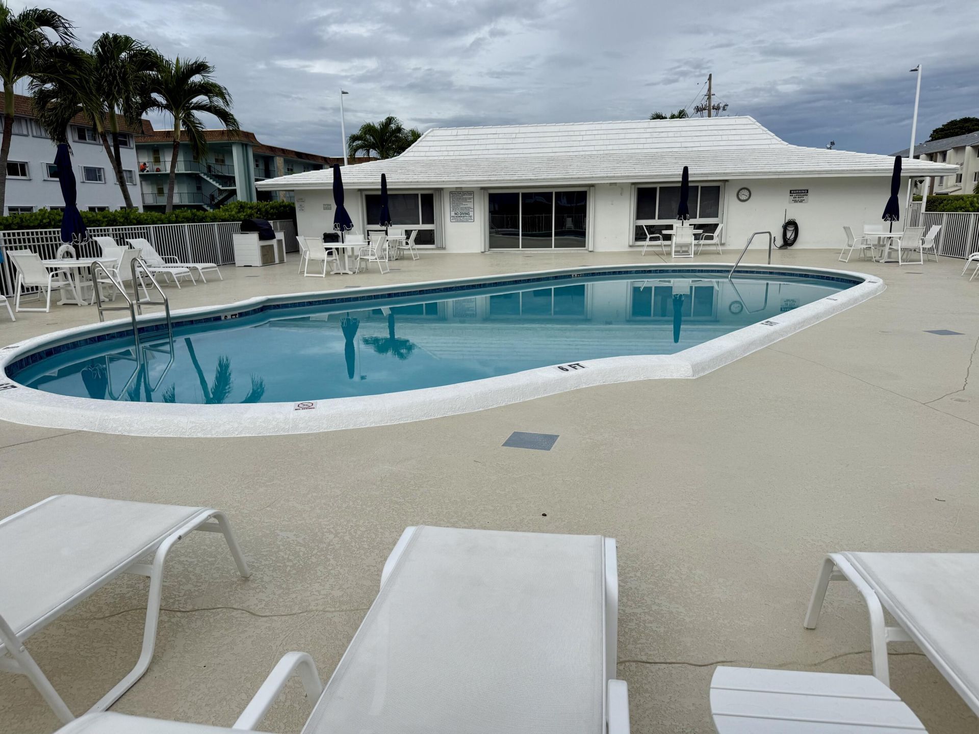 110 Shore Court, Unit 106, North Palm Beach, FL 33408 Photo