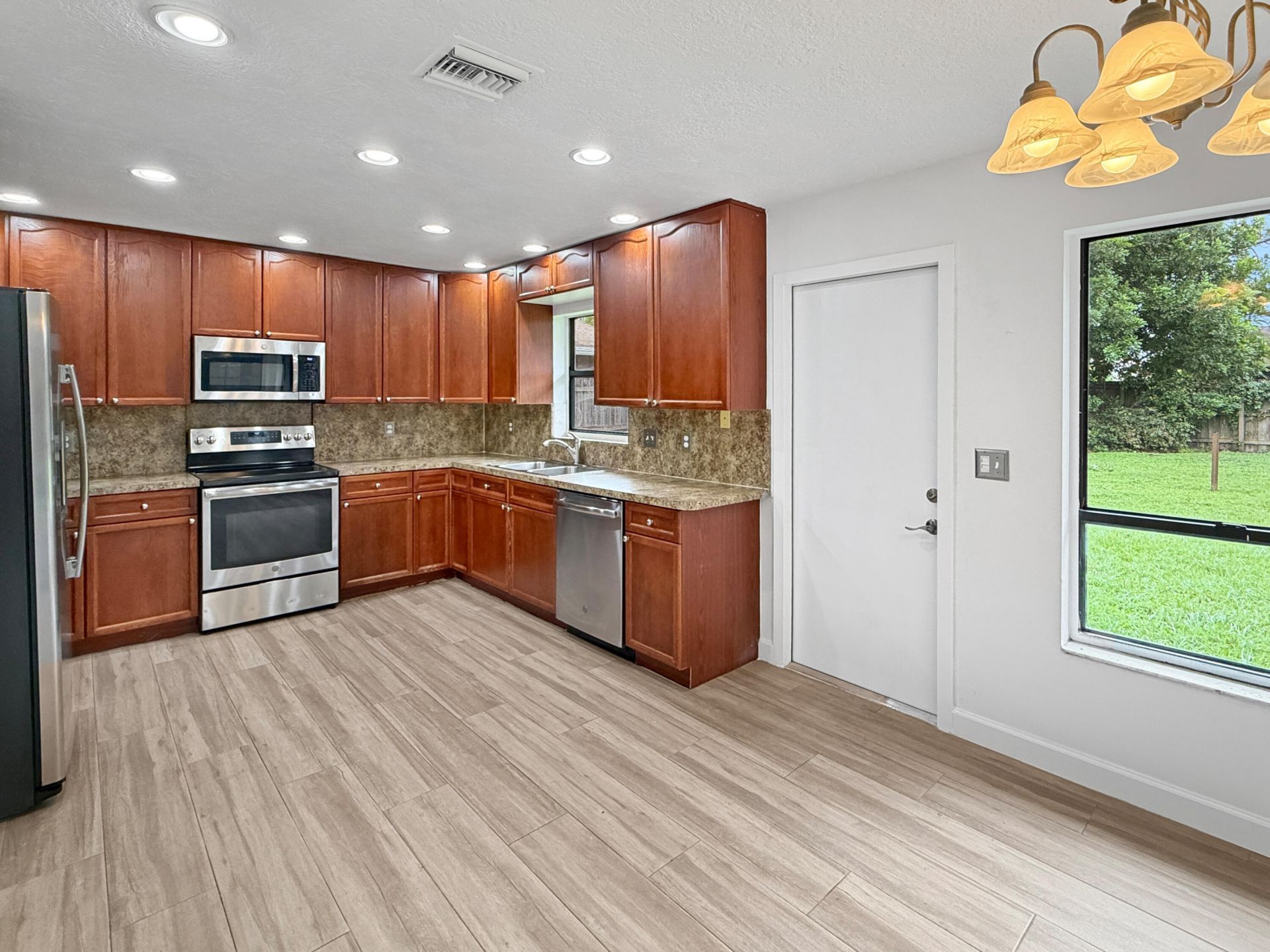 102 Valencia Street, Royal Palm Beach, FL 33411 Photo