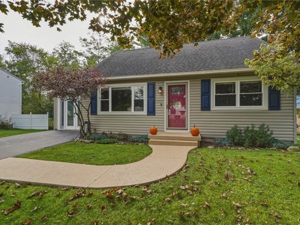 8385 Zenith Drive, Baldwinsville, NY 13027
