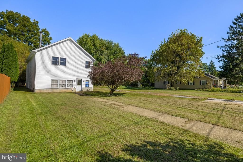 404 DYER AVENUE , REISTERSTOWN, MD 21136