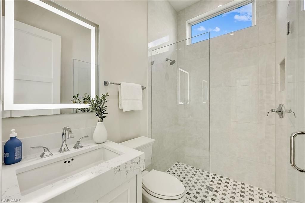 788 Riviera Dr , Naples, FL 34103 Photo