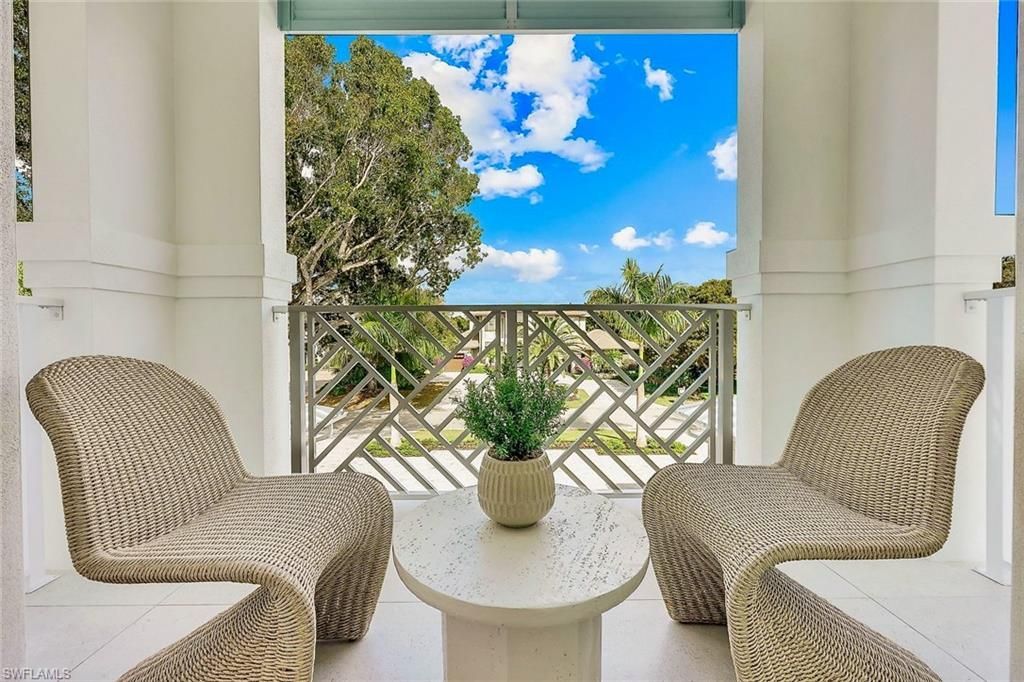 788 Riviera Dr , Naples, FL 34103 Photo