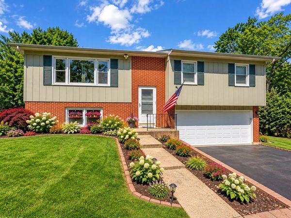 3411 Ridge Road, Island Lake, IL 60042