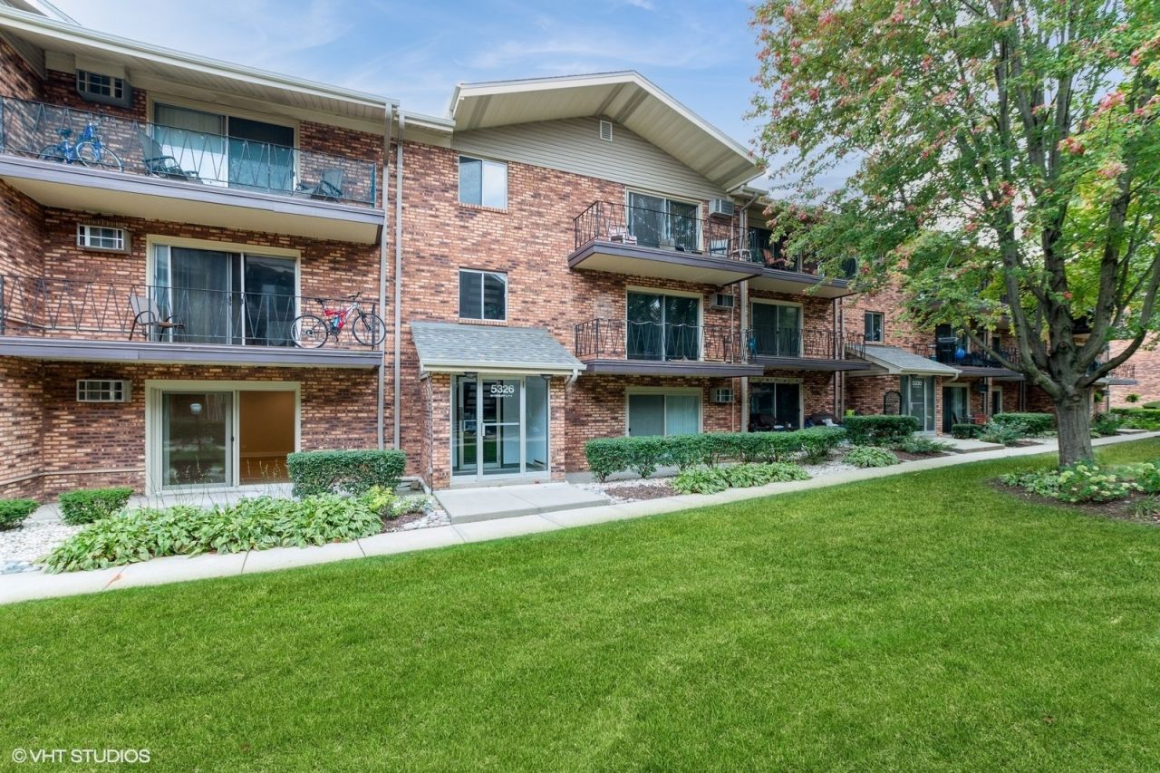 5326 Waterbury Lane, Unit 1002, Crestwood, IL 60418 Main Photo