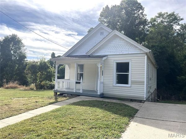 1726 Alby Street , Alton, IL 62002