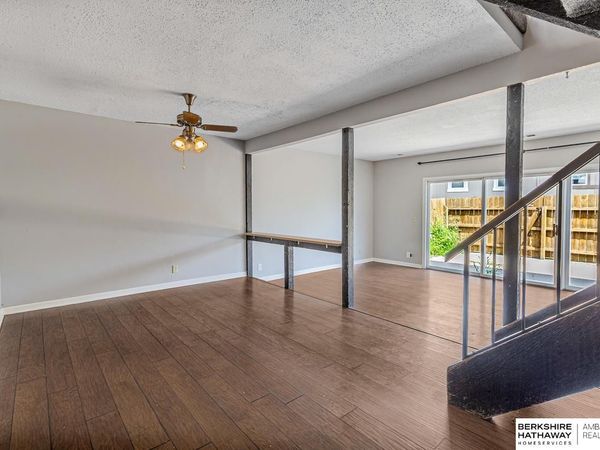 9023 Gary Circle, Omaha, NE 68138