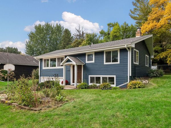 1370 Valley View Road, Chaska, MN 55318