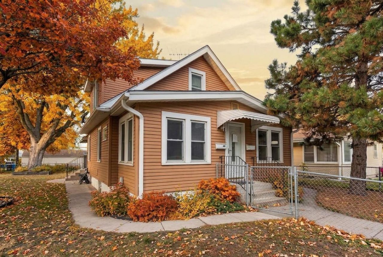 2306 California Street Ne, Minneapolis, MN 55418 Main Photo