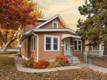 2306 California Street NE, Minneapolis, MN 55418