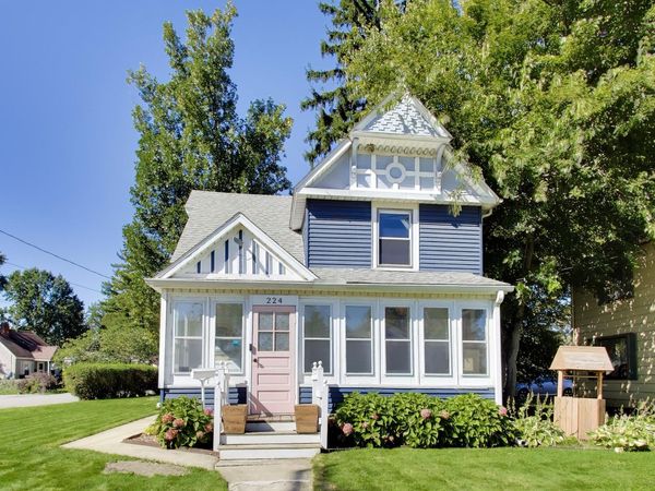 224 S Calumet Road , Chesterton, IN 46304