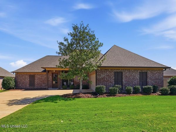 102 Kristen Cove, Madison, MS 39110