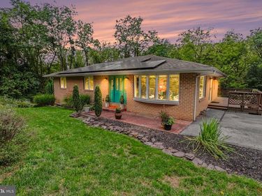 745 FELTY DRIVE, HARRISBURG, PA 17111