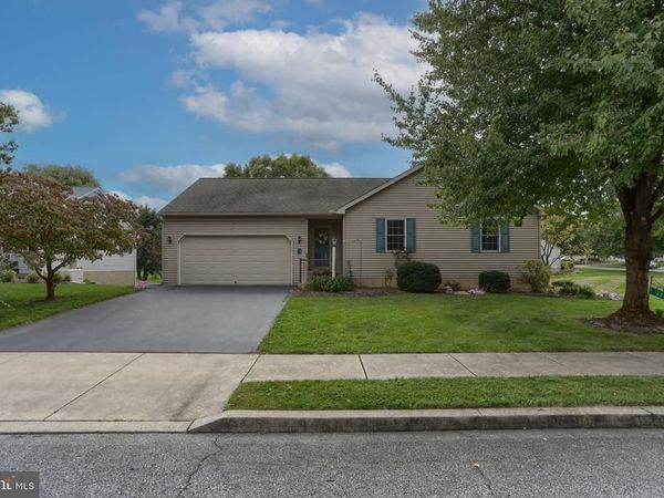 32 ARBOR DRIVE , MYERSTOWN, PA 17067