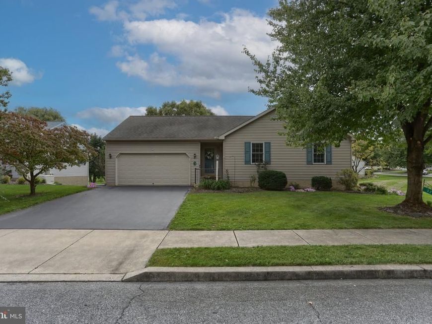 32 Arbor Drive, Myerstown, PA 17067 Main Photo