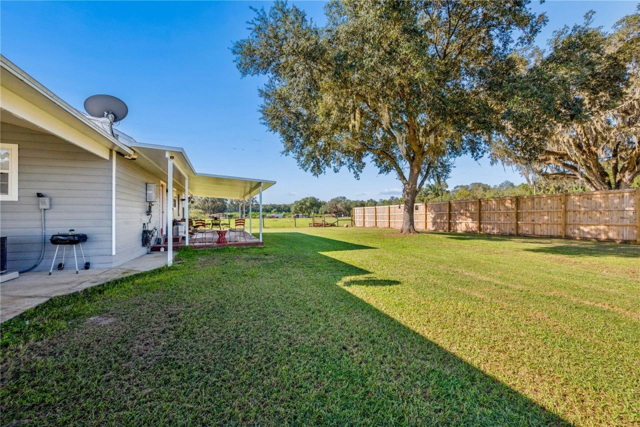 7432 SE 30th Street, Trenton, FL 32693 Photo