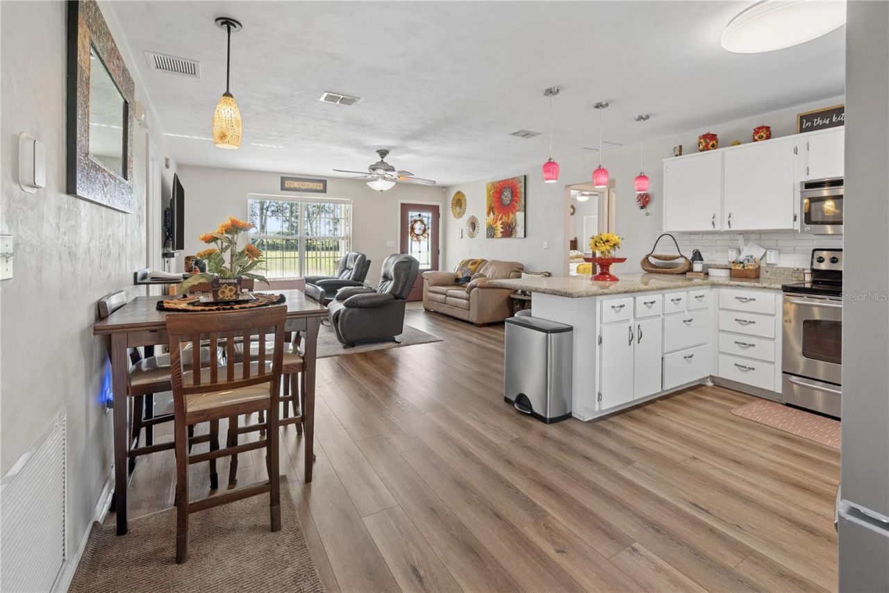7432 SE 30th Street, Trenton, FL 32693 Photo