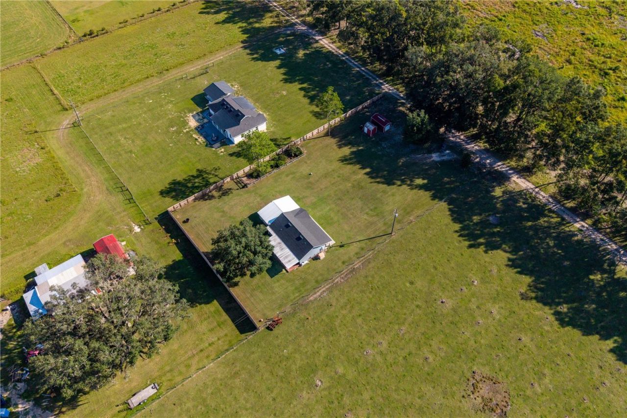 7432 SE 30th Street, Trenton, FL 32693 Photo