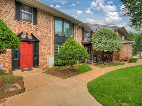 2527 NW 62nd Street, Unit 219, Oklahoma City, OK 73112