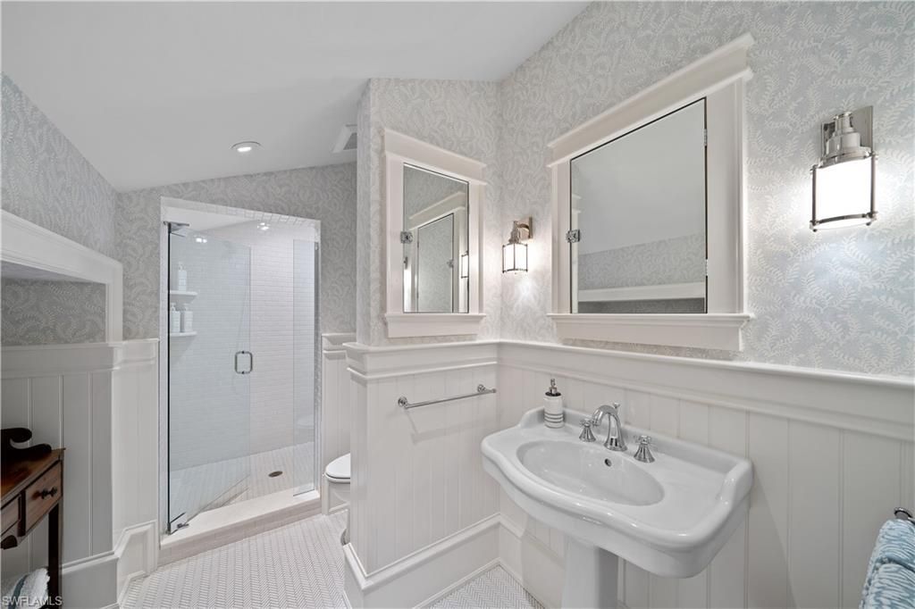 1963 Gulf Shore Blvd S, Naples, FL 34102 Photo