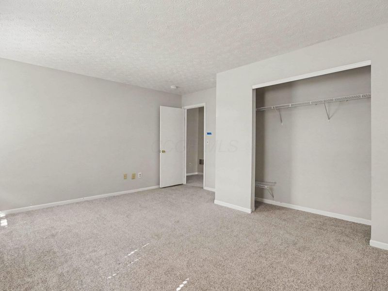 7512 Hemrich Drive , Canal Winchester, OH 43110 Photo 11