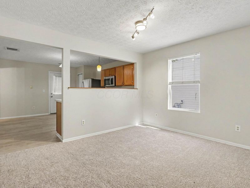 7512 Hemrich Drive , Canal Winchester, OH 43110 Photo 4