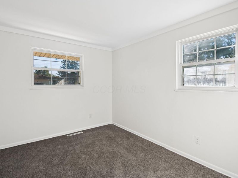 1656 Page Road , Columbus, OH 43207 Photo 17