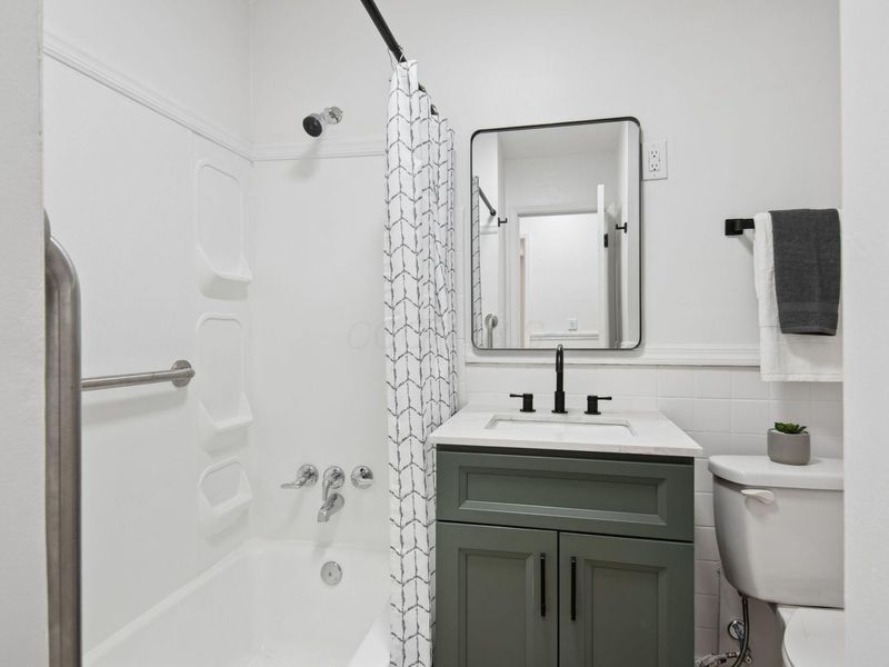 1656 Page Road , Columbus, OH 43207 Photo 22