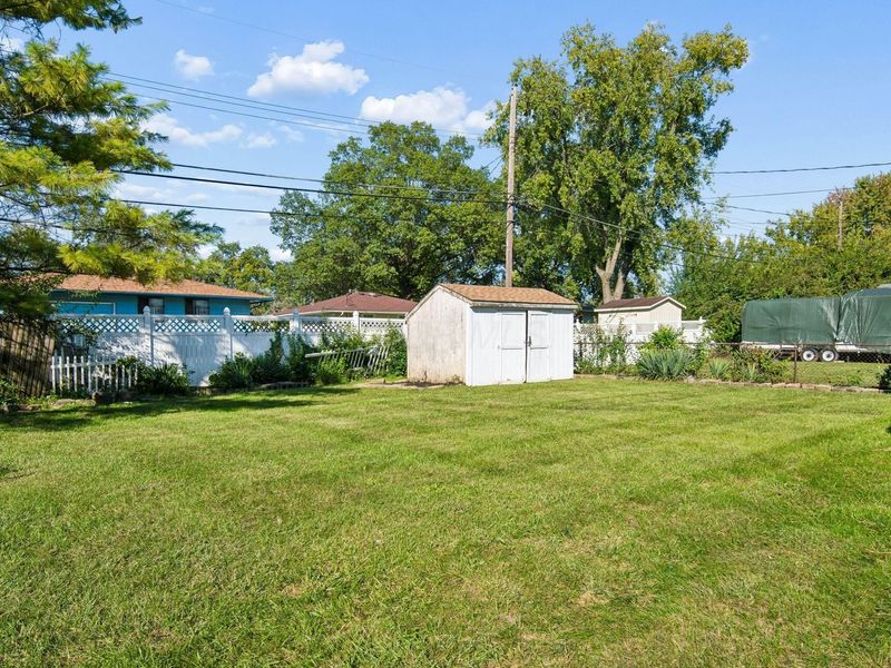 1656 Page Road , Columbus, OH 43207 Photo 24
