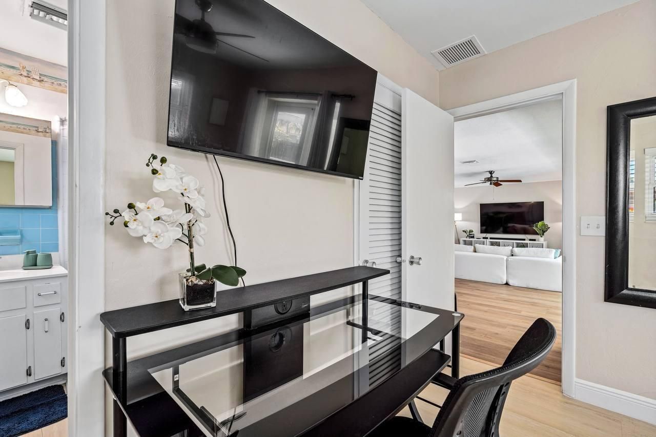 430 NE 43rd Street, Boca Raton, FL 33431 Photo