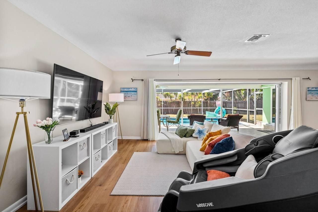 430 NE 43rd Street, Boca Raton, FL 33431 Photo