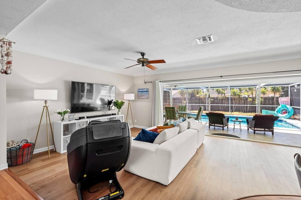 430 NE 43rd Street, Boca Raton, FL 33431 Photo