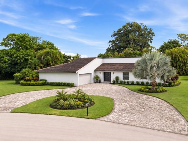 6451 Eastpointe Pines Street, Palm Beach Gardens, FL 33418