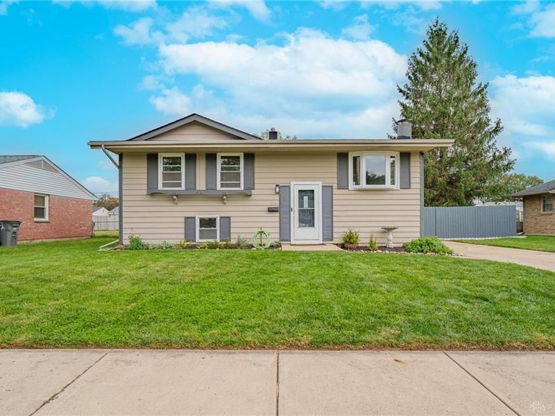 549 Locust Lane, Troy, OH 45373 Photo 1
